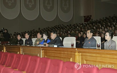 金正恩觀看朝鮮新年慶祝大型演出