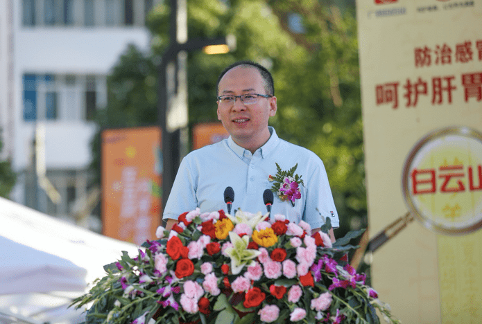 今日六個彩開什么生肖,孩子被護(hù)送繞160多道彎回到家