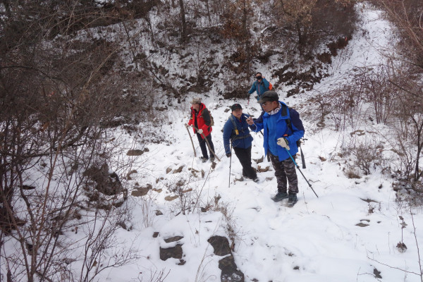 今天晚上奧門開(kāi)獎(jiǎng)結(jié)果,11名驢友雪夜被困野山 最大68歲